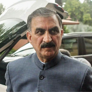 हिमाचल में मंत्री-अफसर विवाद पर सियासी घमासान, विक्रमादित्य के बयान पर कैबिनेट दो हिस्सों में बंटी